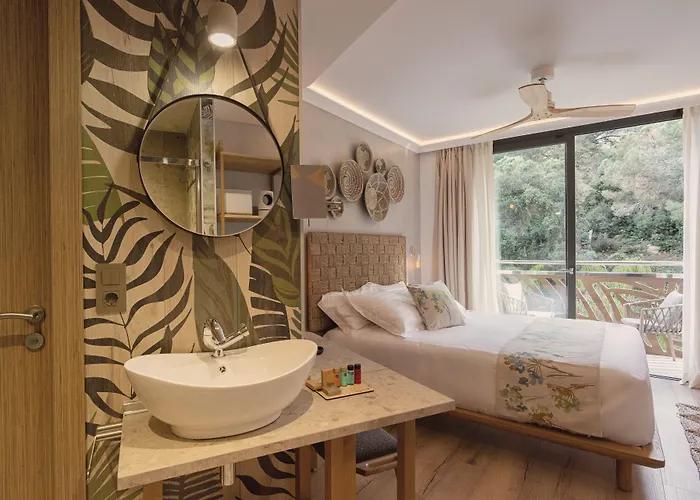 Отель Casa Coco Boutique & 4*s - Adults Only 4*